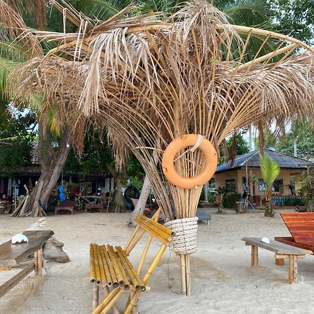 Baanyaiguesthouse Koh Mak Exteriör bild