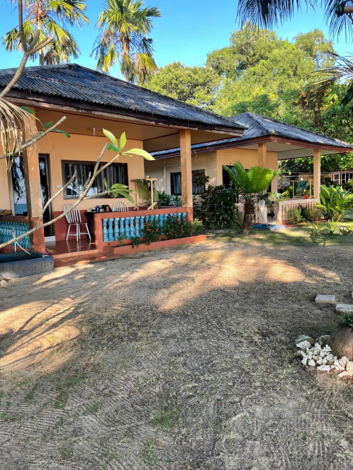Baanyaiguesthouse Koh Mak Exteriör bild